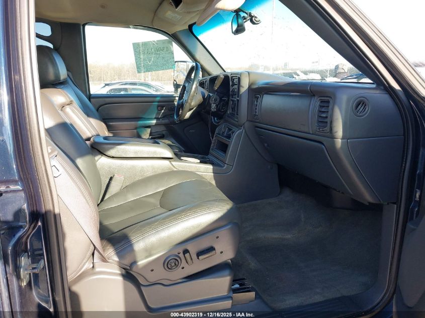 2005 GMC Sierra 2500Hd Slt VIN: 1GTHK232X5F813582 Lot: 43902319