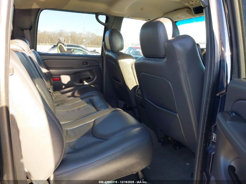 2005 GMC Sierra 2500Hd Slt VIN: 1GTHK232X5F813582 Lot: 43902319