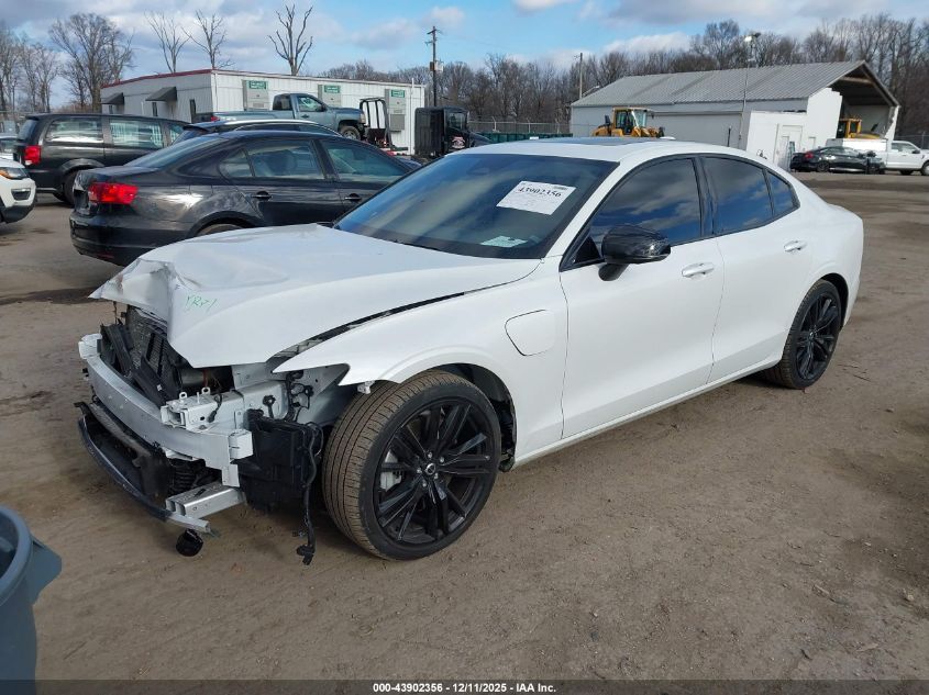 2024 Volvo S60 Recharge Plug-In Hybrid T8 Plus Black Edition