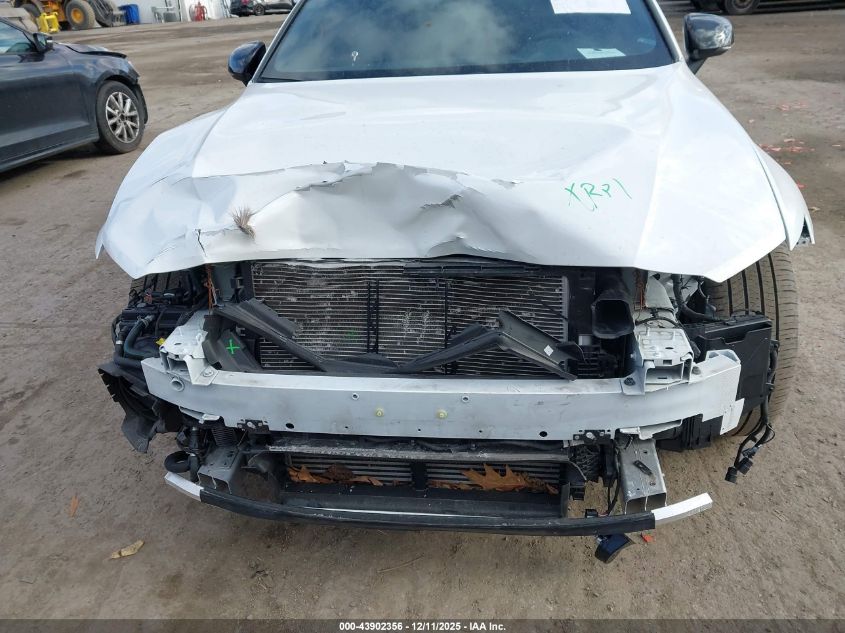 2024 Volvo S60 Recharge Plug-In Hybrid T8 Plus Black Edition VIN: 7JRH60FHXRG316428 Lot: 43902356