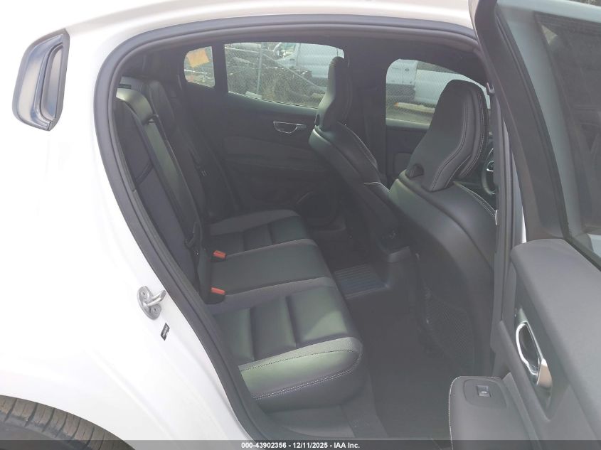 2024 Volvo S60 Recharge Plug-In Hybrid T8 Plus Black Edition VIN: 7JRH60FHXRG316428 Lot: 43902356