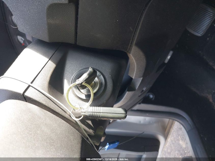 2010 Ford Focus Se VIN: 1FAHP3FN2AW270855 Lot: 43902367