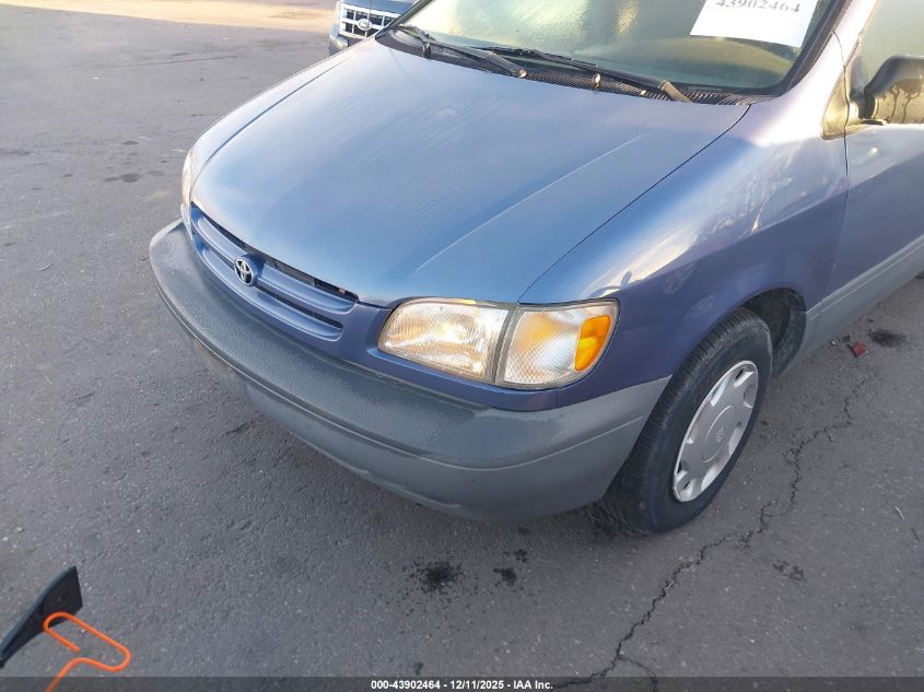 2000 Toyota Sienna Le VIN: 4T3ZF13C6YU223880 Lot: 43902464