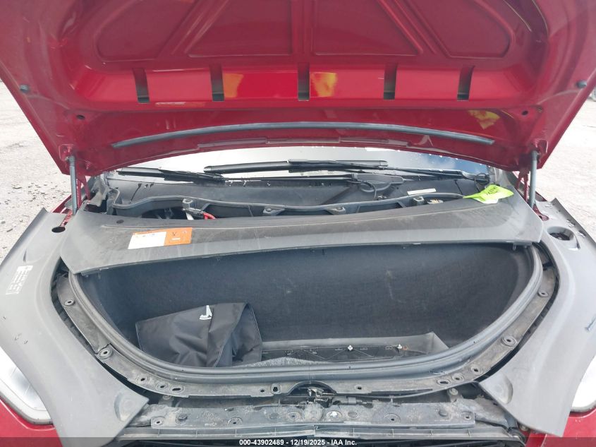 2018 Tesla Model X 100D/75D/P100D VIN: 5YJXCAE24JF112910 Lot: 43902489