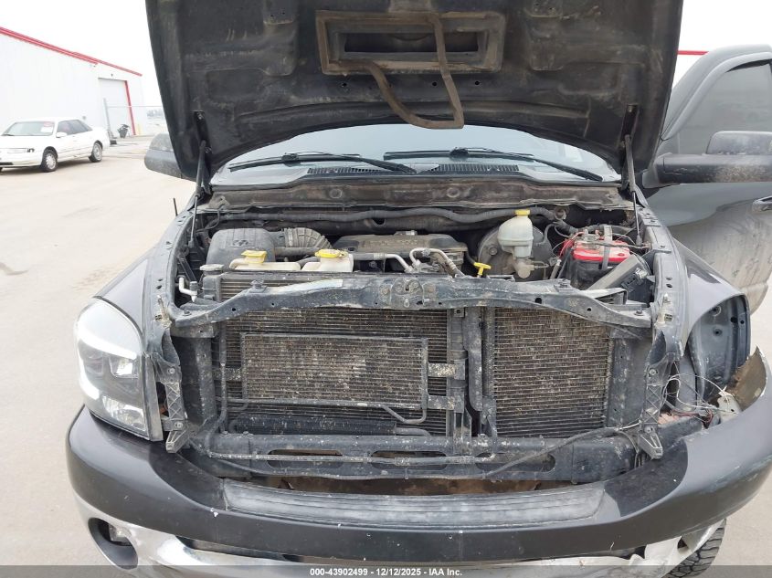 2007 Dodge Ram 1500 Slt/Trx4 Off Road/Sport VIN: 1D7HU18297S179727 Lot: 43902499