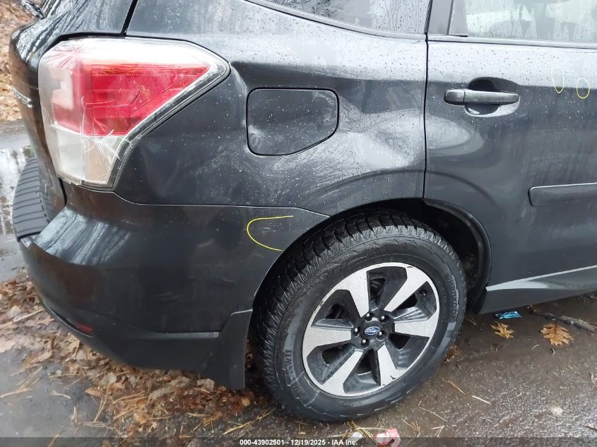 2018 Subaru Forester 2.5I Premium VIN: JF2SJAGC8JH511536 Lot: 43902501