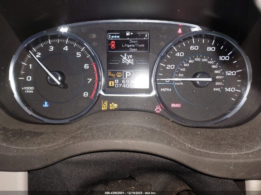 2018 Subaru Forester 2.5I Premium VIN: JF2SJAGC8JH511536 Lot: 43902501