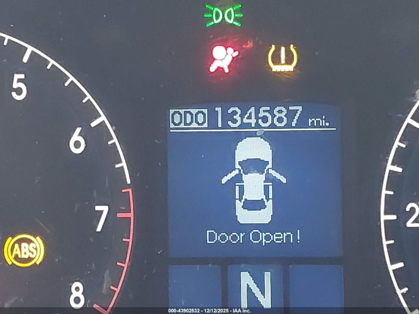 2009 Hyundai Genesis 3.8 VIN: KMHGC46E59U038356 Lot: 43902532