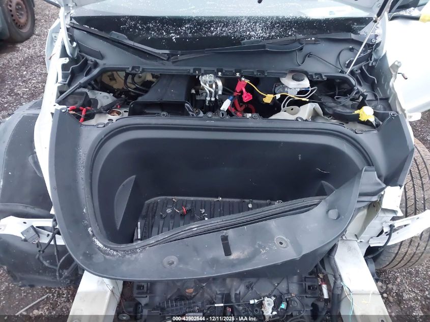 2022 Tesla Model Y Long Range Dual Motor All-Wheel Drive VIN: 7SAYGDEE1NF358519 Lot: 43902544