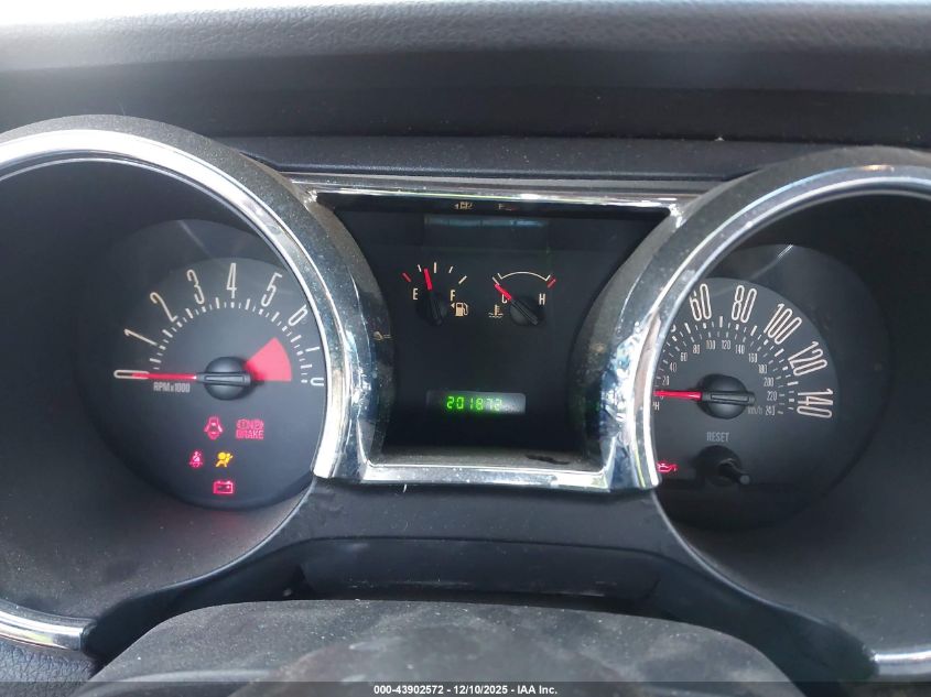 2008 Ford Mustang Gt Deluxe/Gt Premium VIN: 1ZVHT82H885148517 Lot: 43902572