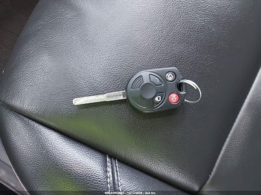 2018 Ford Escape Sel VIN: 1FMCU9HDXJUD25077 Lot: 43902681