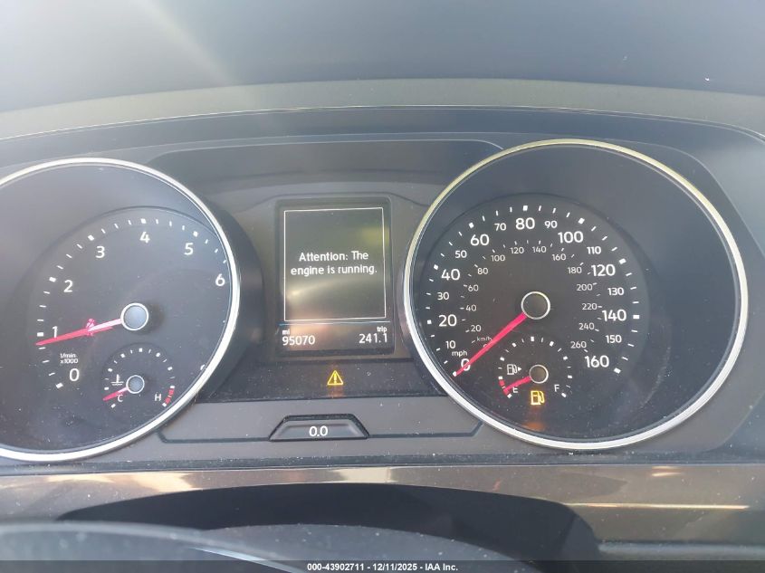 2020 Volkswagen Tiguan 2.0T Se/2.0T Se R-Line Black/2.0T Sel VIN: 3VV2B7AX1LM135305 Lot: 43902711