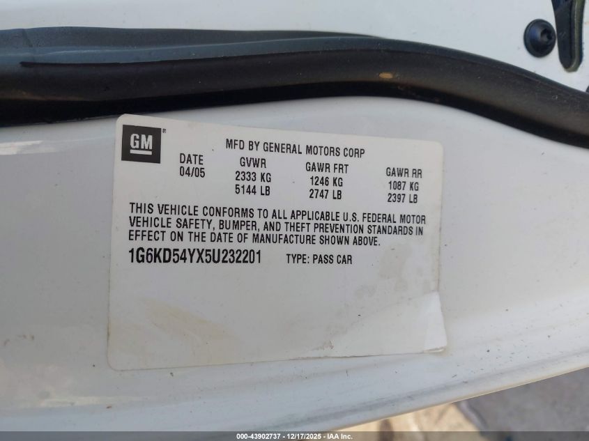 2005 Cadillac Deville Livery VIN: 1G6KD54YX5U232201 Lot: 43902737