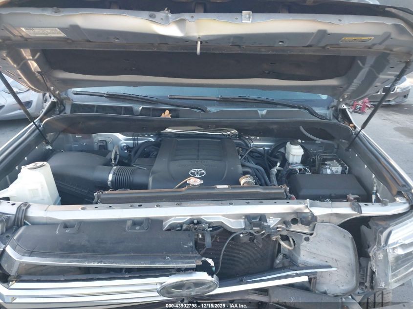 2018 Toyota Tundra Limited 5.7L V8 VIN: 5TFFY5F12JX240675 Lot: 43902798