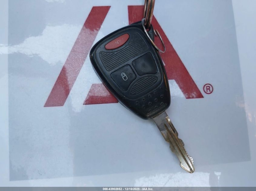 2008 Jeep Wrangler Unlimited Sahara VIN: 1J4GB59198L530330 Lot: 43902852