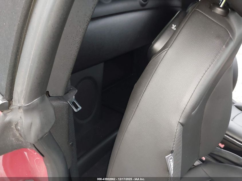 2014 Mini Roadster Cooper VIN: WMWSY1C59ET625823 Lot: 43902862