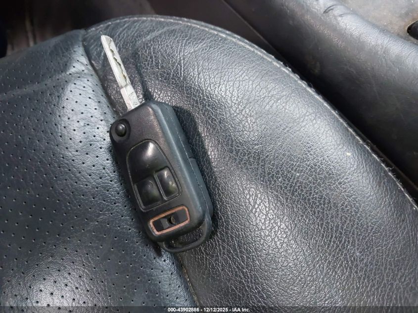 2004 Mercedes-Benz Ml 350 4Matic VIN: 4JGAB57E74A464461 Lot: 43902886