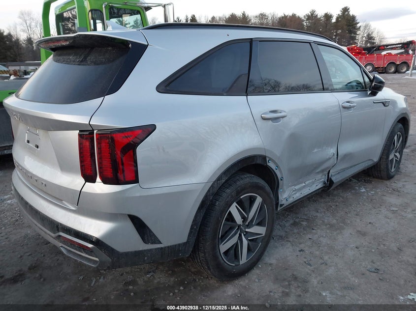 2022 Kia Sorento S