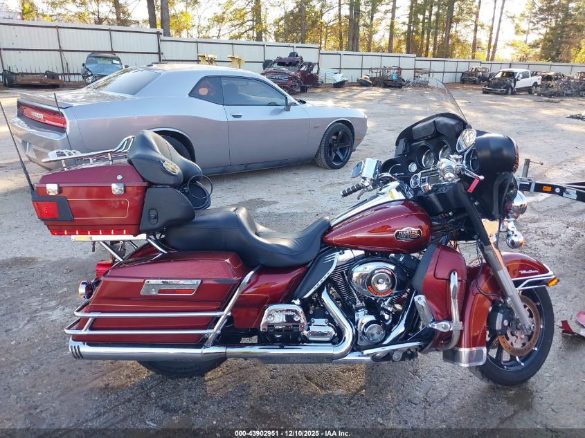 2010 Harley-Davidson Flhtcu VIN: 1HD1FC418AB619019 Lot: 43902951