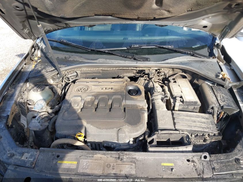 2015 Volkswagen Passat 2.0L Tdi Sel Premium VIN: 1VWCV7A35FC014271 Lot: 43902989