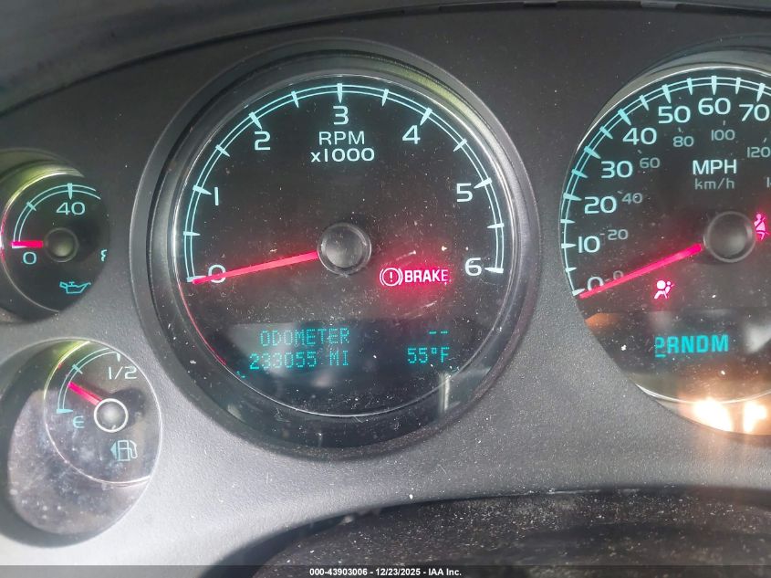 2007 Chevrolet Tahoe Ls VIN: 1GNFC13077R240565 Lot: 43903006