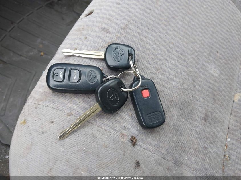 2006 Toyota Corolla Le VIN: 1NXBR30EX6Z736310 Lot: 43903152