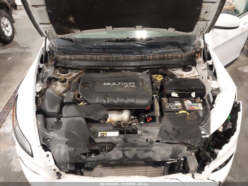 2017 Jeep Cherokee Latitude 4X4 VIN: 1C4PJMCB2HW614508 Lot: 43903225