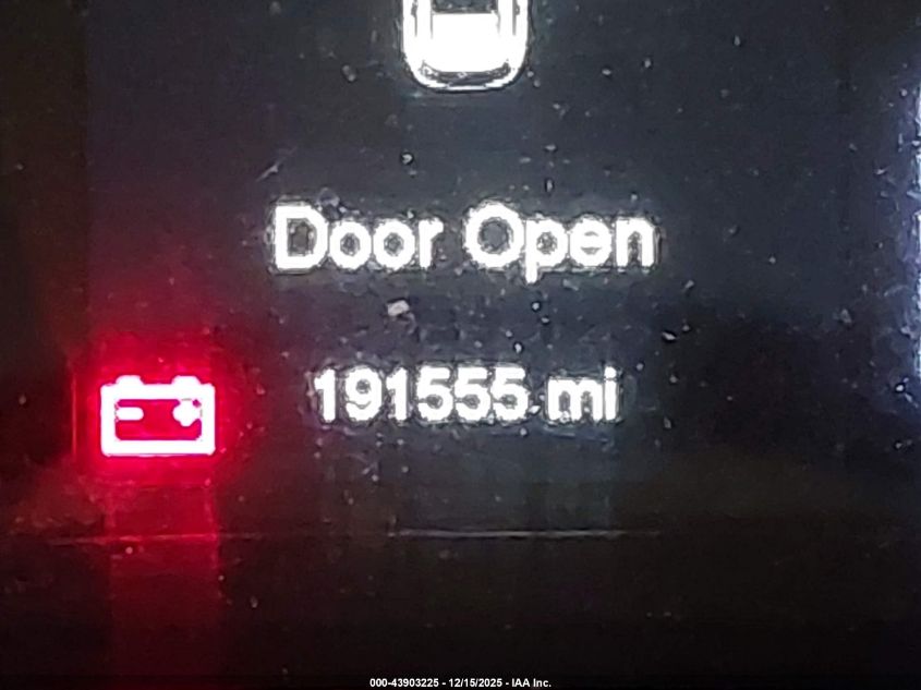 2017 Jeep Cherokee Latitude 4X4 VIN: 1C4PJMCB2HW614508 Lot: 43903225