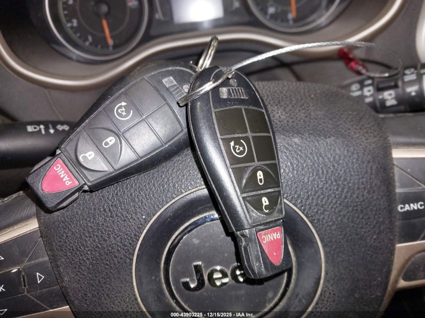 2017 Jeep Cherokee Latitude 4X4 VIN: 1C4PJMCB2HW614508 Lot: 43903225