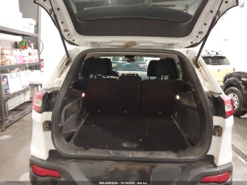 2017 Jeep Cherokee Latitude 4X4 VIN: 1C4PJMCB2HW614508 Lot: 43903225