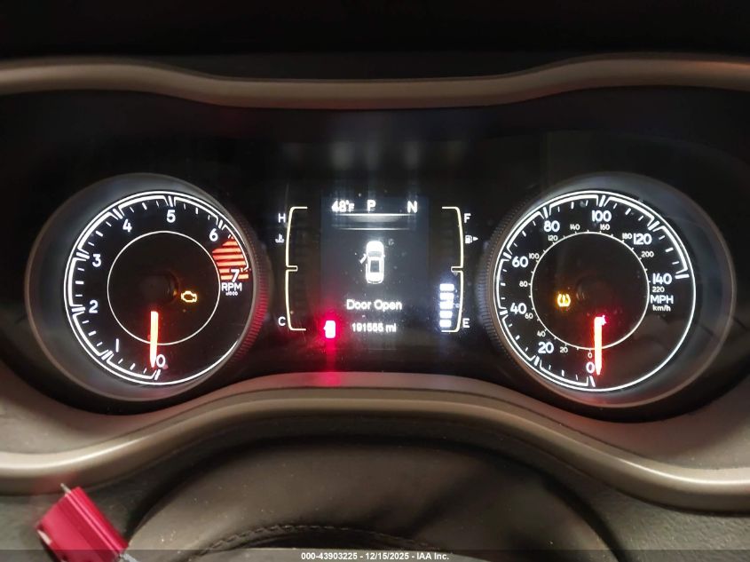 2017 Jeep Cherokee Latitude 4X4 VIN: 1C4PJMCB2HW614508 Lot: 43903225