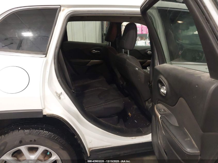 2017 Jeep Cherokee Latitude 4X4 VIN: 1C4PJMCB2HW614508 Lot: 43903225