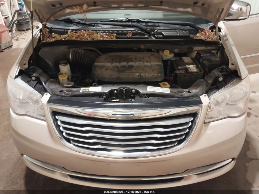 2014 Chrysler Town & Country Touring-L VIN: 2C4RC1CG1ER346729 Lot: 43903226