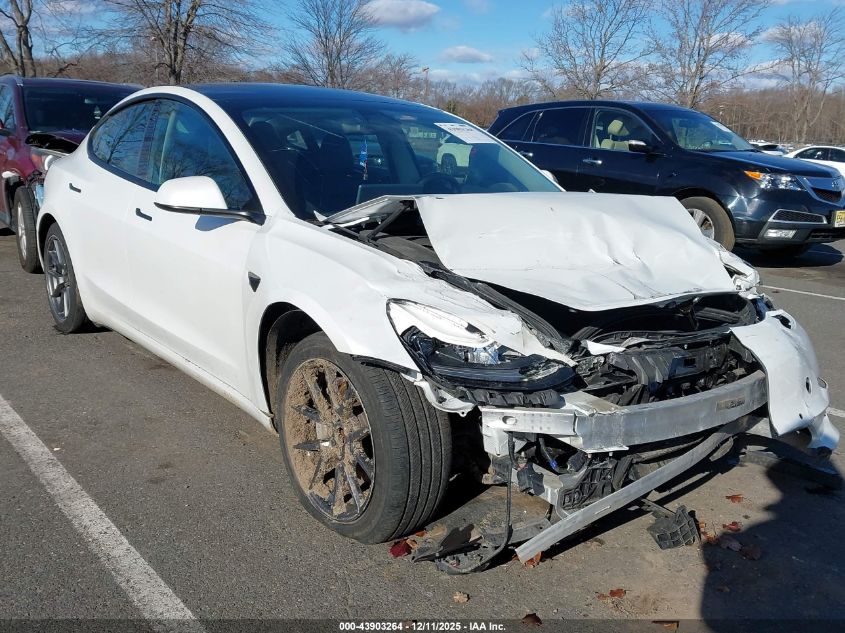 TESLA MODEL 3 REAR-WHEEL DRIVE