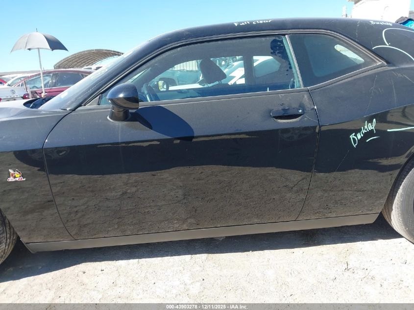 2016 Dodge Challenger R/T Scat Pack VIN: 2C3CDZFJ8GH255527 Lot: 43903278