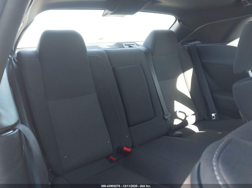 2016 Dodge Challenger R/T Scat Pack VIN: 2C3CDZFJ8GH255527 Lot: 43903278