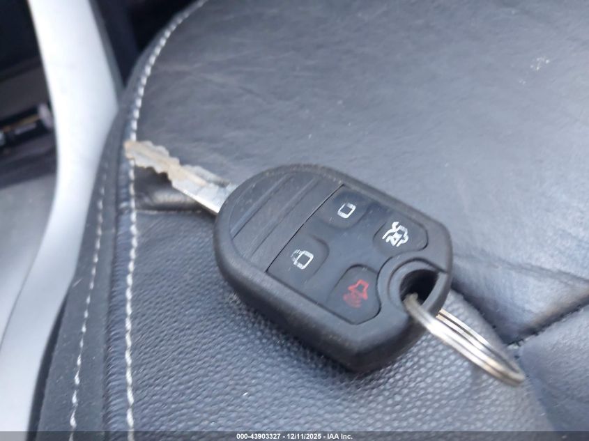 2010 Ford Focus Sel VIN: 1FAHP3HN3AW255262 Lot: 43903327