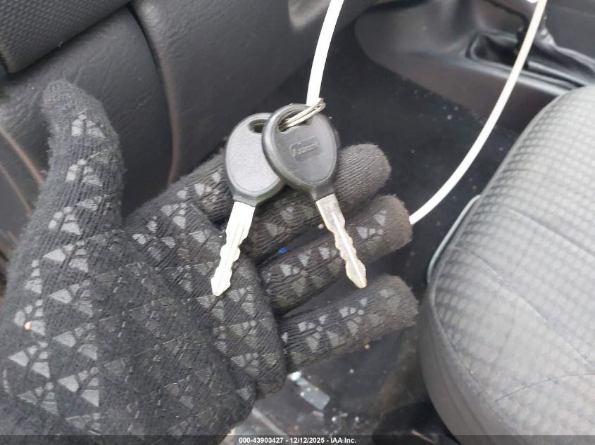 2003 Jeep Liberty Sport VIN: 1J4GL48K13W515975 Lot: 43903427