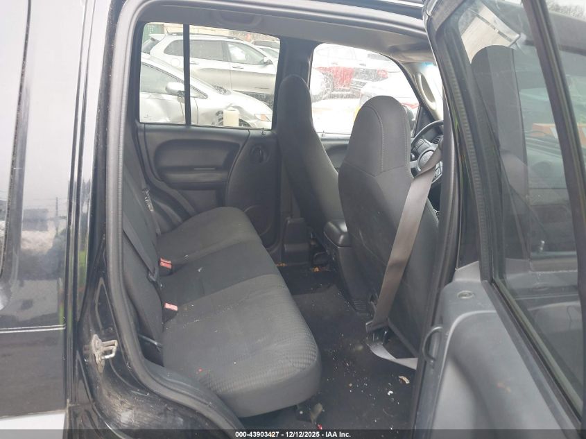 2003 Jeep Liberty Sport VIN: 1J4GL48K13W515975 Lot: 43903427