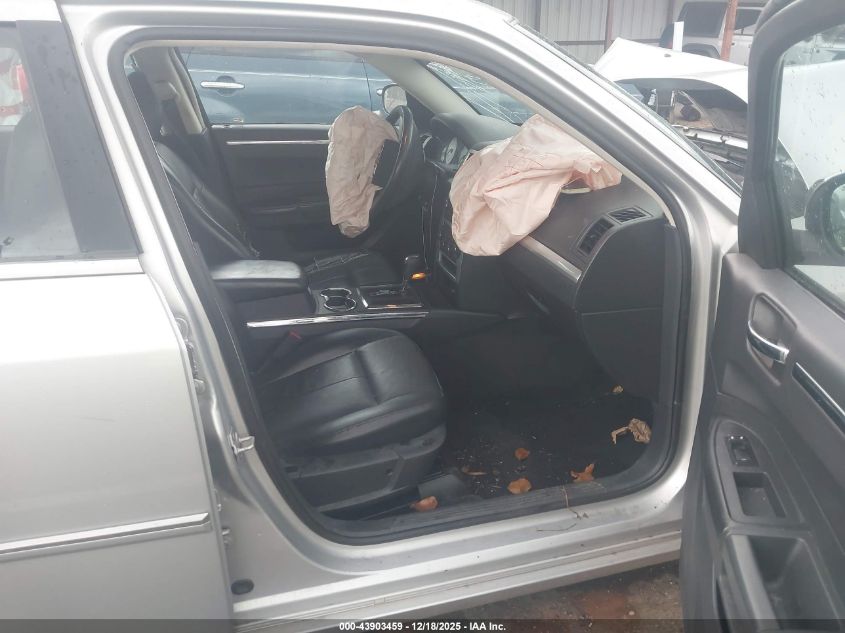 2010 Chrysler 300 Touring/Signature Series/Executive Series VIN: 2C3CA5CV1AH195607 Lot: 43903459