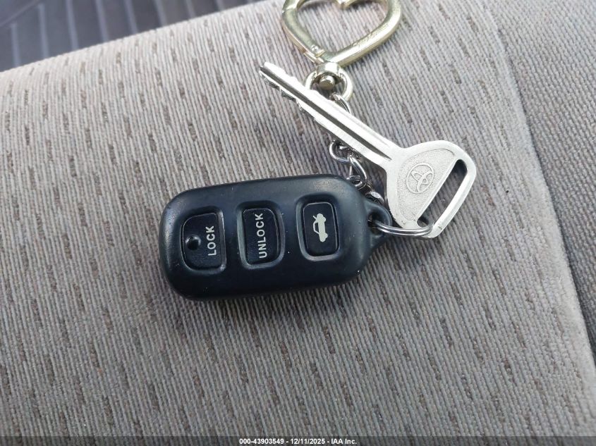 2003 Toyota Camry Le VIN: 4T1BE32K13U682017 Lot: 43903549