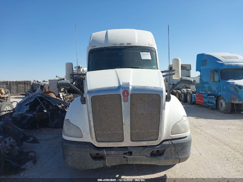 2017 Kenworth T680 VIN: 1XKYD49X0HJ142650 Lot: 43903609