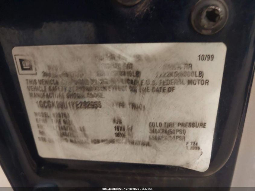 2000 Chevrolet Silverado 2500 Lt VIN: 1GCGK29U1YE202953 Lot: 43903622