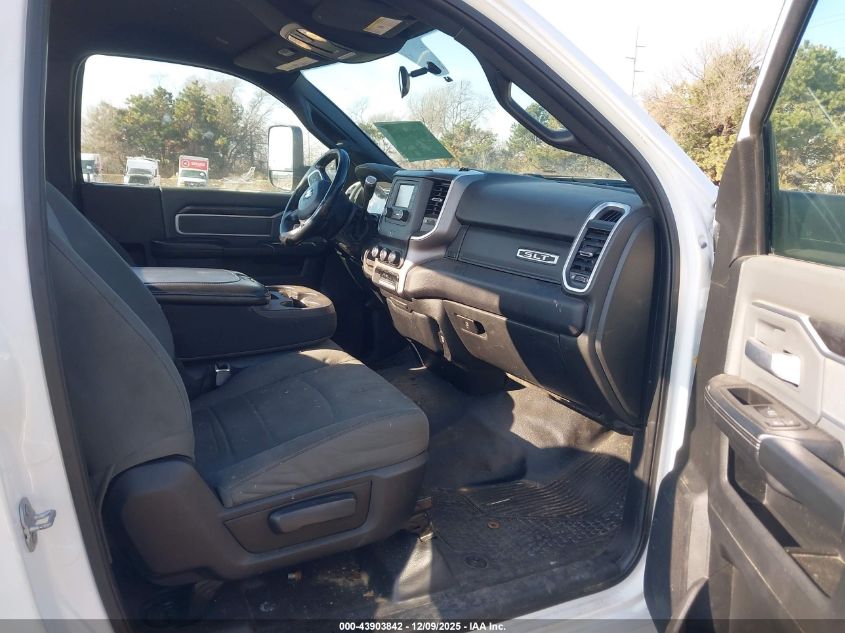 2021 Ram 5500 Chassis Tradesman/Slt VIN: 3C7WRMDL2MG586460 Lot: 43903842