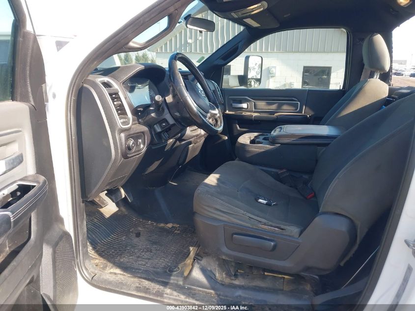 2021 Ram 5500 Chassis Tradesman/Slt VIN: 3C7WRMDL2MG586460 Lot: 43903842