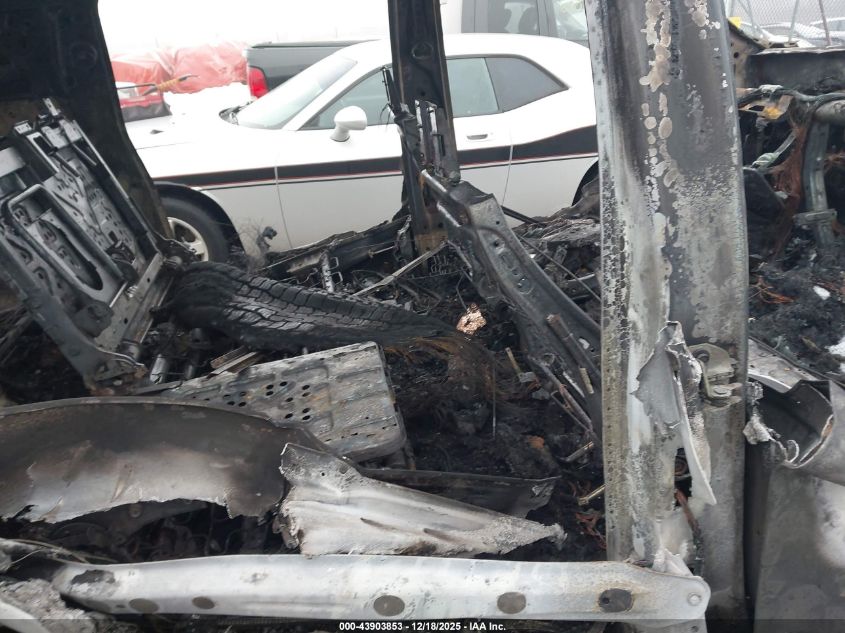 2021 GMC Yukon Xl At4 VIN: 1GKS2HKD9MR330436 Lot: 43903853