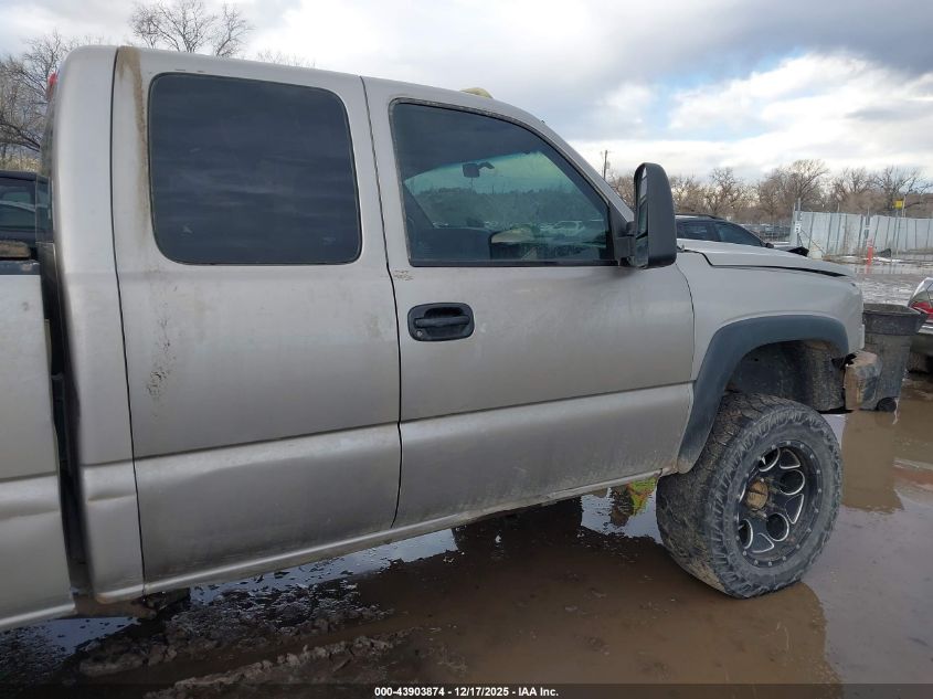 2005 Chevrolet Silverado 2500Hd Work Truck VIN: 1GCHK29U25E288838 Lot: 43903874