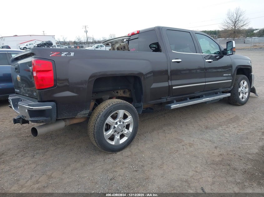 1GC1KWEY8JF201501 2018 CHEVROLET SILVERADO photo no. 4