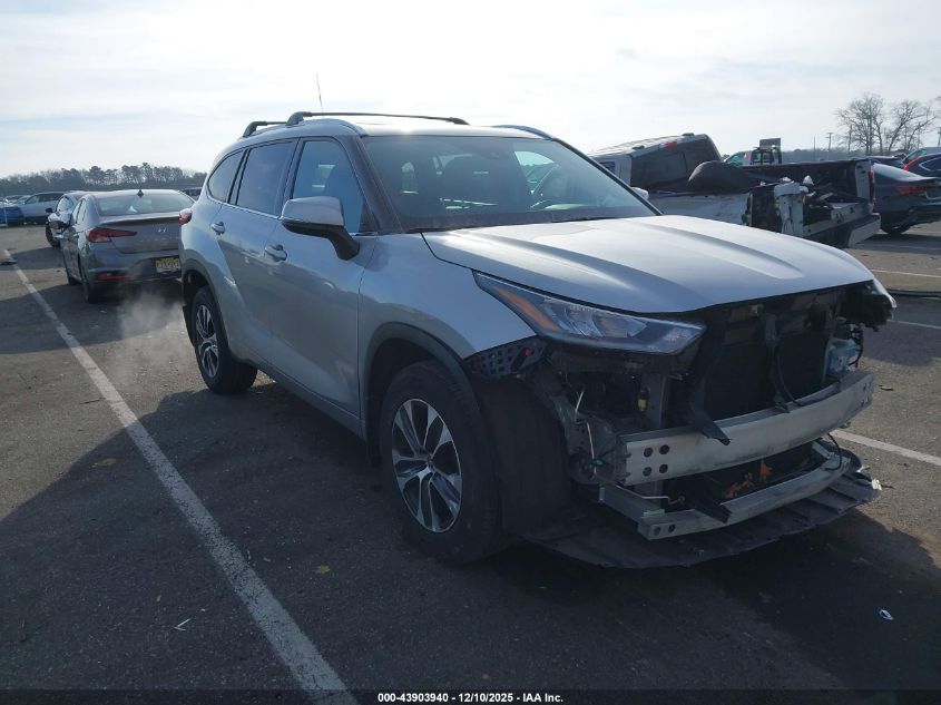 TOYOTA HIGHLANDER XLE