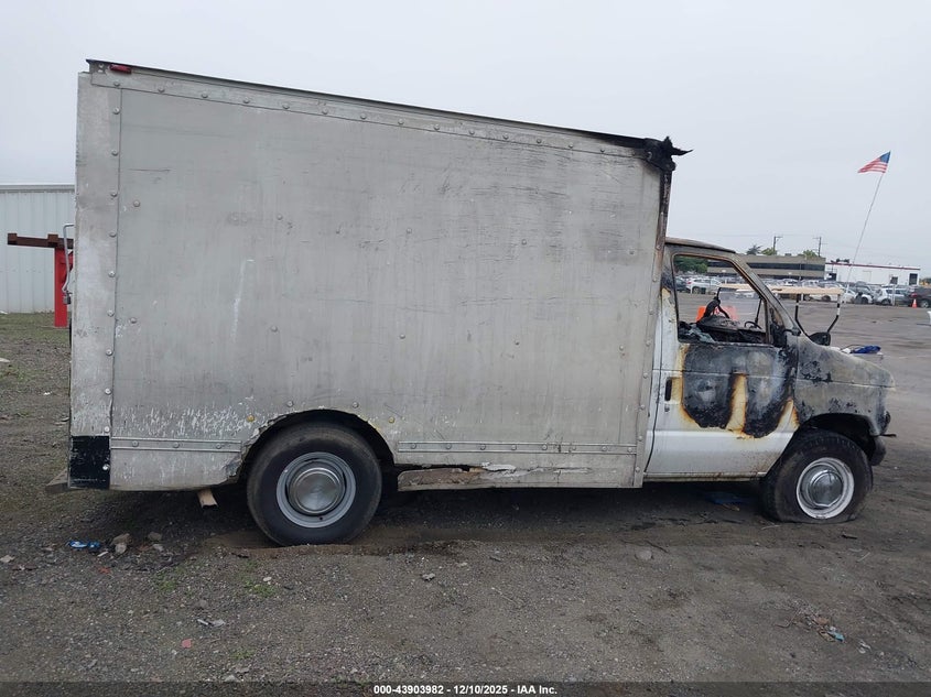 1FDNE2726XHB11265 1999 FORD  photo no. 4